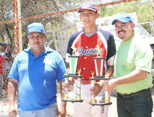 Los campeones fueron galardonados.