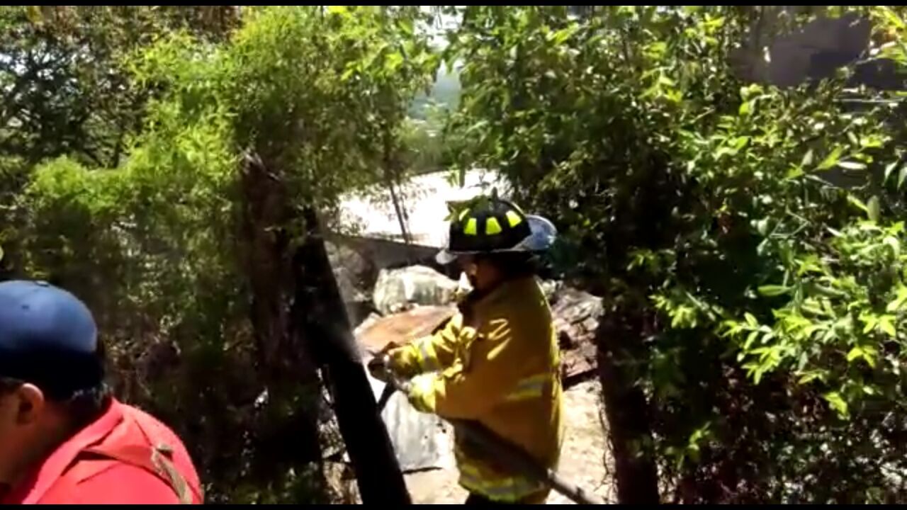 Incendio deja a familia en la calle