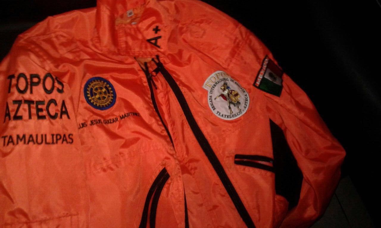 El uniforme que porta el valeroso rescatista 