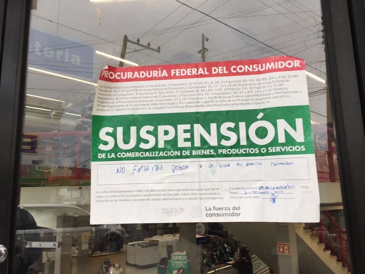 Suspenden y multarán a