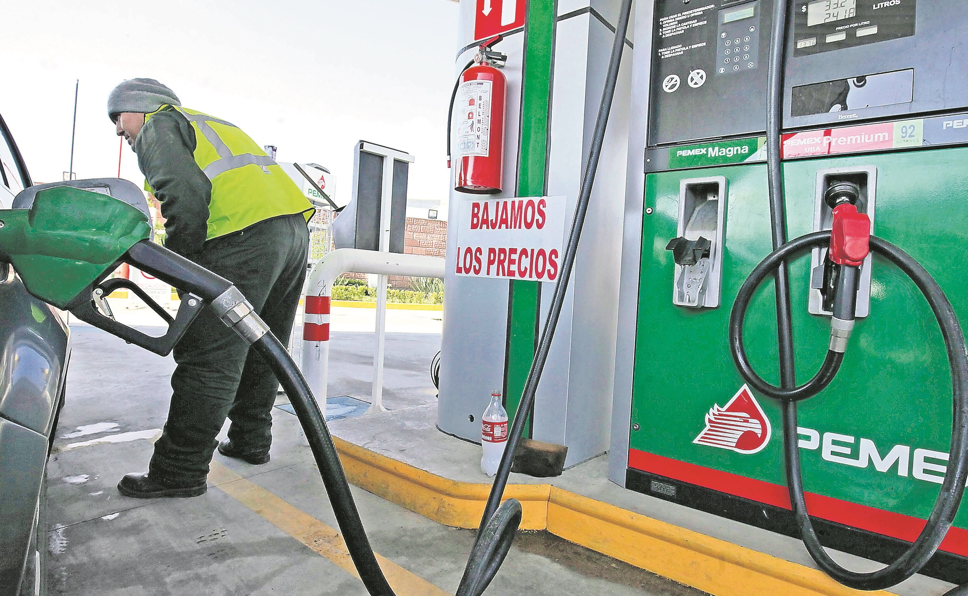 Cobran a consumidores robo de gasolina