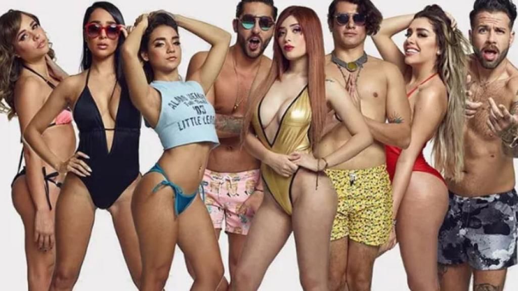 Filtran imágenes sin censura de AcaShore 5