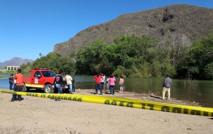 Padre e hijo mueren ahogados en estanque
