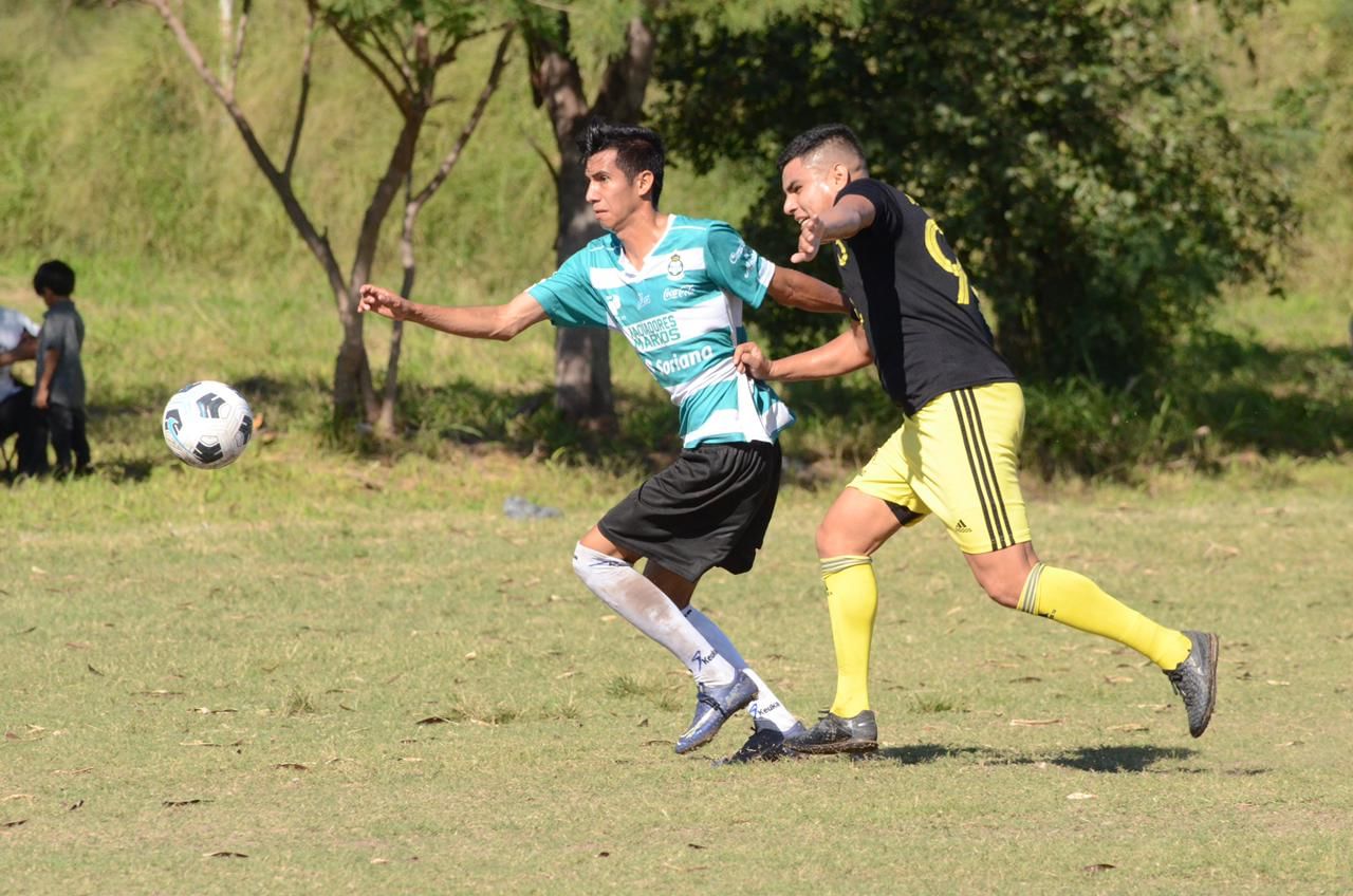 las-palmas-le-ganan-a-martínez