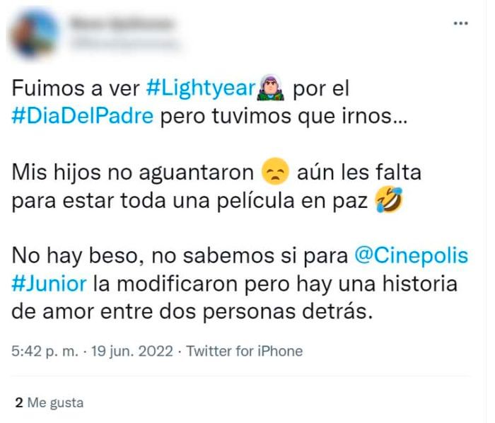 Beso de Lightyear: usuarios acusan a cines de cortar la escena