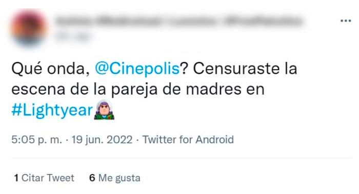Beso de Lightyear: usuarios acusan a cines de cortar la escena