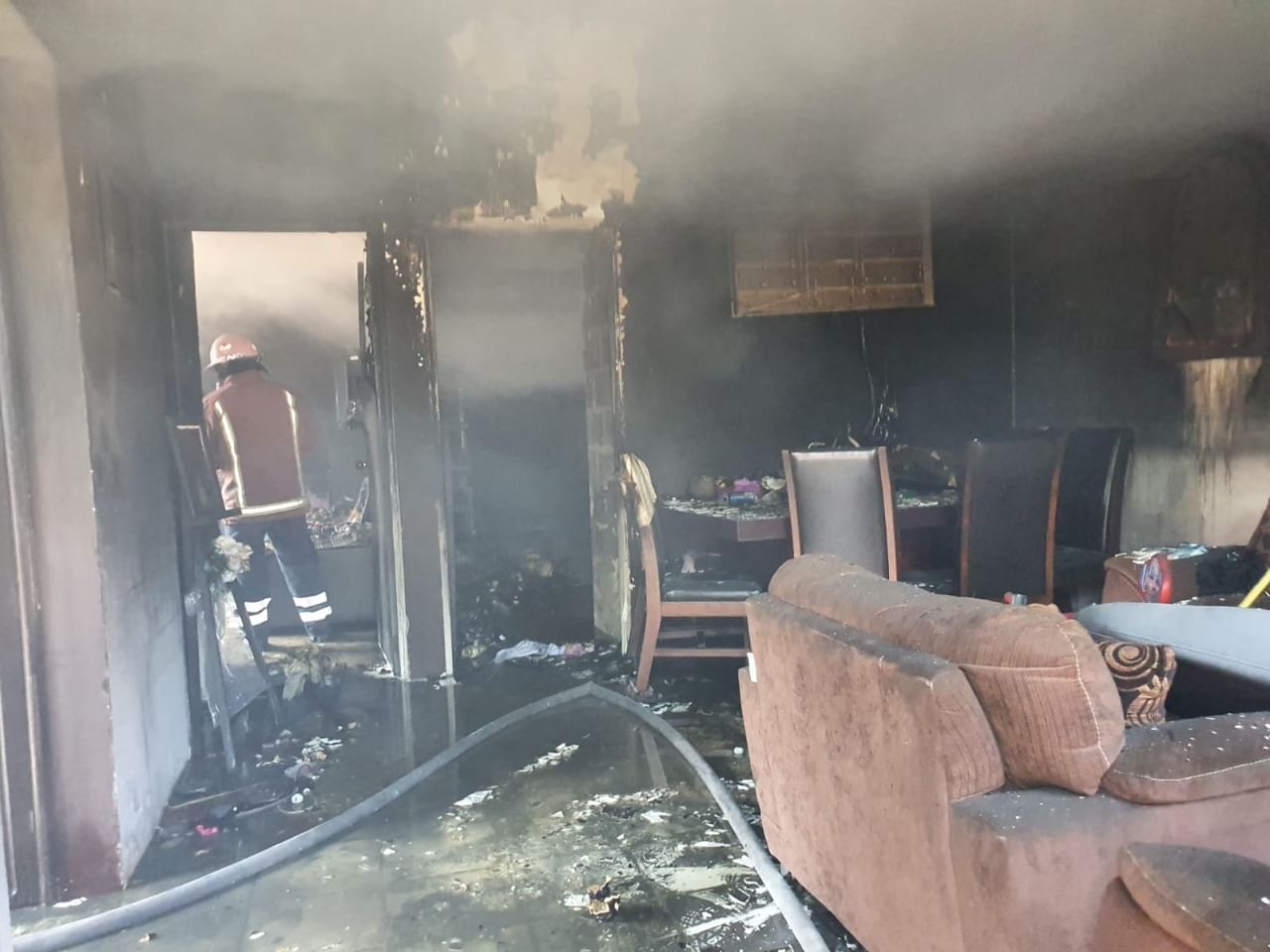Incendio deja a familia en la calle