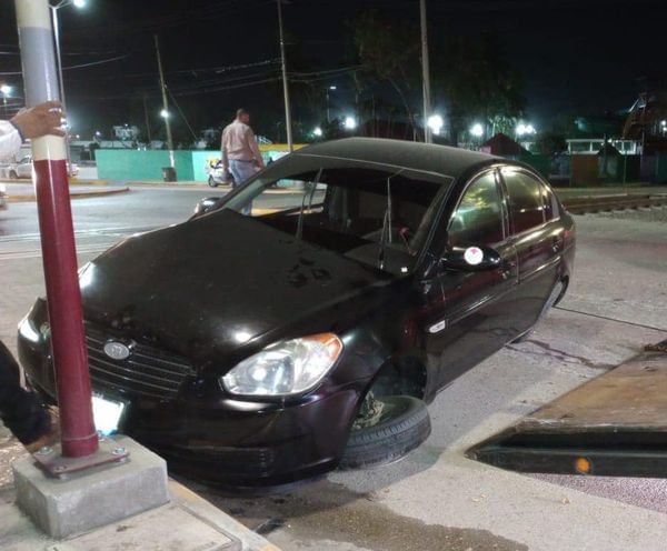 Intenta ganarle al tren y lo embisten, en Altamira