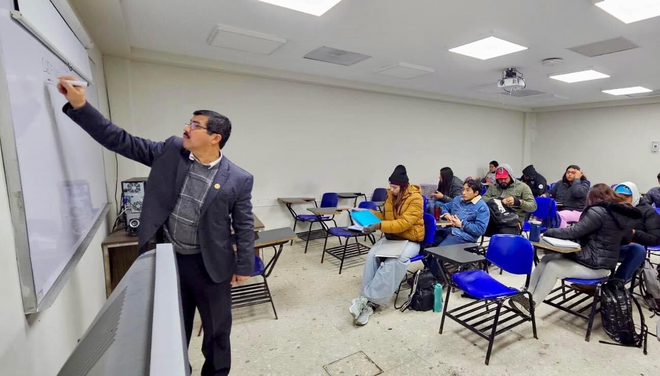 Registran a Dámaso Anaya para rector de la UAT