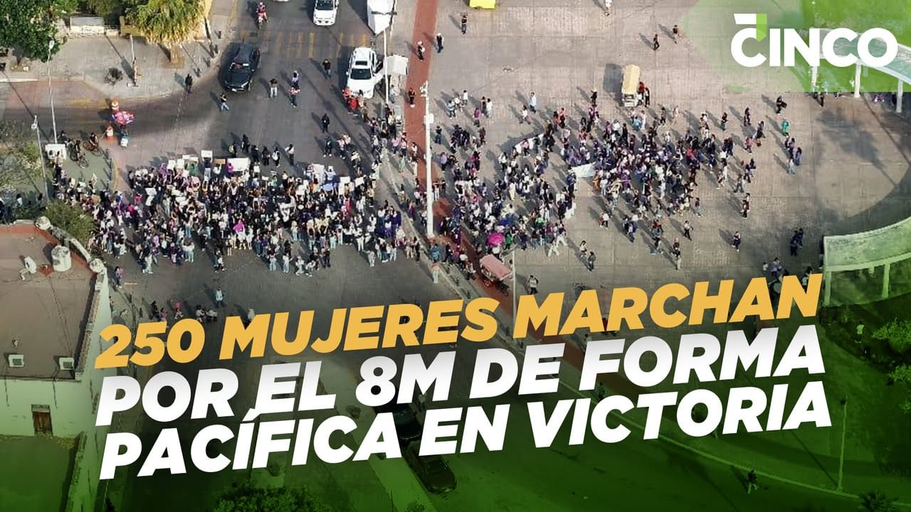 250 mujeres marchan por el 8M de forma pacífica en Victoria
