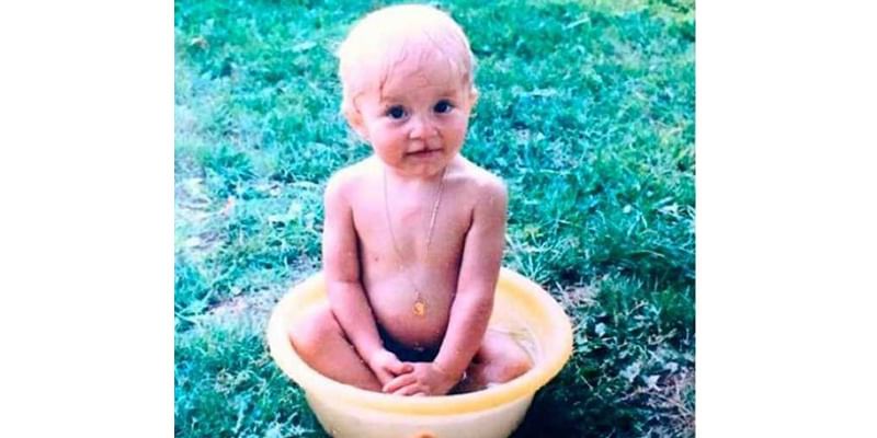Angelique Boyer comparte foto desnuda
