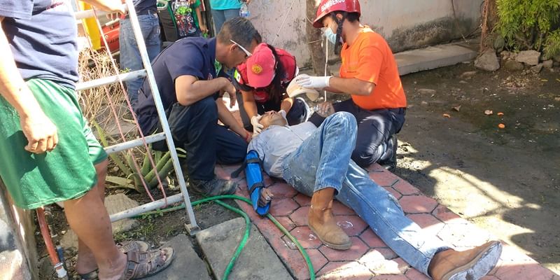 Cae de un segundo piso
